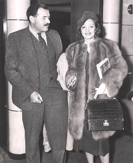 10 lá thư tình hay nhất mọi thời đại - 4 Nhà văn Ernest Hemingway và nữ diễn viên Marlene Dietrich.