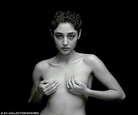 Nữ diễn viên Iran gây phẫn nộ vì chụp ảnh khỏa thân - 1 Hình
ảnh bán khỏa thân của Golshifteh Farahani trên tờ tạp chí Madame Le Figaro hồi
năm 2012.