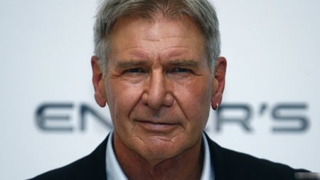 Nam diễn viên Harrison Fords gặp tai nạn máy bay - 4 Nam
diễn viên nổi danh Hollywood hiện đang có một số dự án phim mời tham gia diễn
xuất.