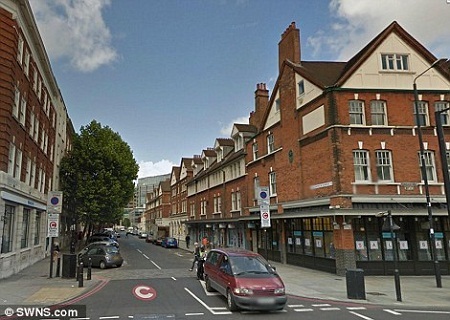 Nhà văn Jack London từng sống… vô gia cư như thế nào? - 12 Chợ
Spitalfields ở thành phố London hồi đầu thế kỷ 19 (trái) và năm 2015 (phải).