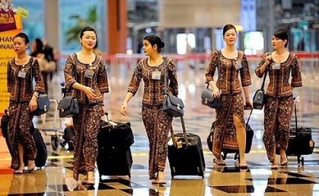 Nét đẹp văn hóa trong đồng phục của nữ tiếp viên hàng không thế giới - 1 Singapore Airline