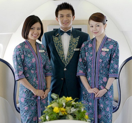 Nét đẹp văn hóa trong đồng phục của nữ tiếp viên hàng không thế giới - 3 Malaysia Airline