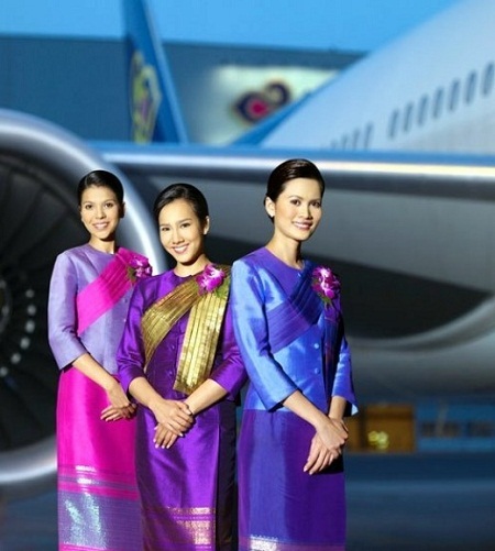 Nét đẹp văn hóa trong đồng phục của nữ tiếp viên hàng không thế giới - 5 Thai Airways