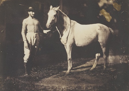 Những bức ảnh “chưa từng thấy” - 5 Ảnh:
Jean-Baptiste Frenet, chụp năm 1855.