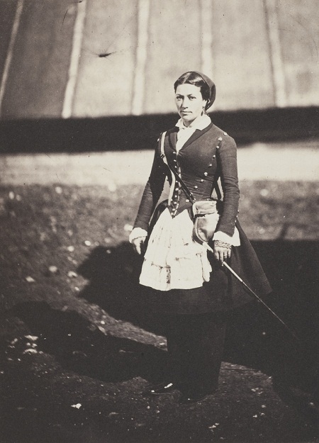 Những bức ảnh “chưa từng thấy” - 10 Ảnh:
Roger Fenton Cantiniére, chụp năm 1855.