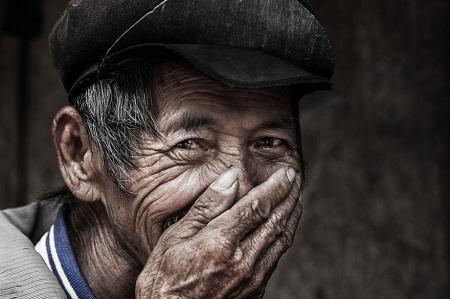 Vẻ đẹp “những nụ cười ẩn giấu của Việt Nam” - 2 Bích
Ngọc
