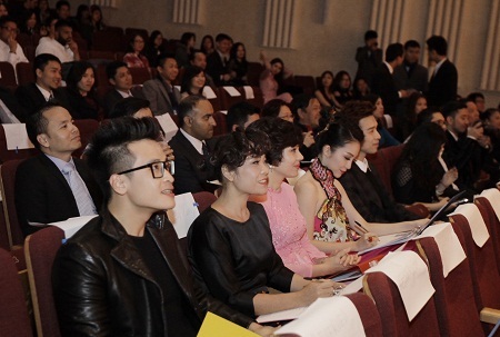 Ảnh áo dài Lan Hương