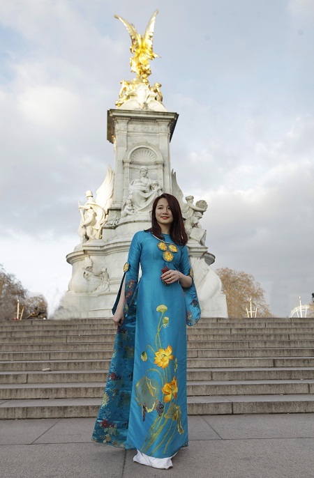 Ảnh áo dài Lan Hương