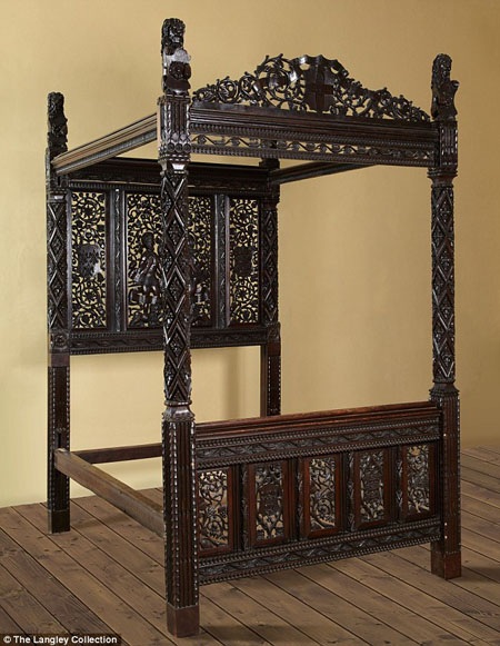 Chiếc giường có giá… 645 tỉ đồng - 1 Chiếc giường có giá… 645 tỉ đồng