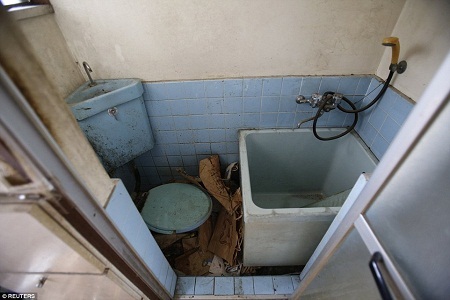Câu chuyện về “nghề nghiệp buồn nhất thế gian” - 5 Biệt
đội chuyên dọn dẹp nhà cửa của những cụ già cô đơn, qua đời không ai hay biết.