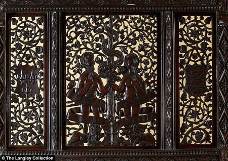 Chiếc giường có giá… 645 tỉ đồng - 6 Chiếc
giường cũng khắc họa vua Henry VII và hoàng hậu Elizabeth trong hình ảnh của
Adam và Eve.