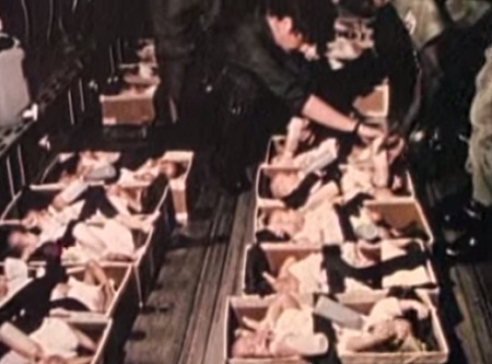 Hình ảnh trong phim về chiến dịch “không vận trẻ em” được đề cử Oscar - 18 Những chuyến không vận vĩnh viễn thay đổi cuộc đời của những đứa trẻ