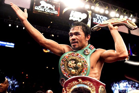 Phim của Philippines gây sốt với thế giới - 4 Võ sĩ quyền anh Manny Pacquiao (phải) và nam diễn viên chính của phim