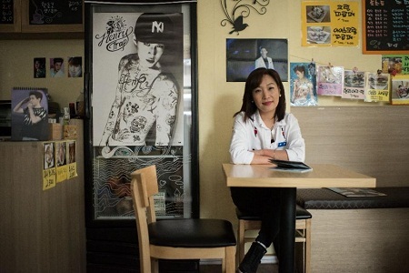 Kinh ngạc trước các “lão bà” là... “fan cuồng” K-pop - 5 Cô Park Si-Woo