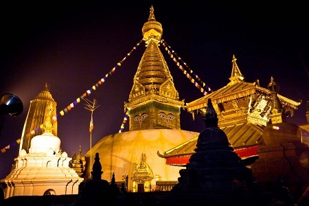 Nepal đối diện với nguy cơ bị trộm cắp cổ vật hàng loạt - 6 Đền Swayambhunath trước khi xảy ra động đất
