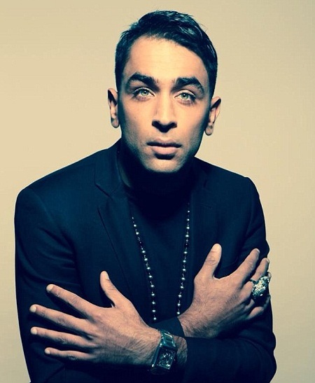 Nam diễn viên đẹp trai đi  “ăn xin” được… 500 triệu đồng