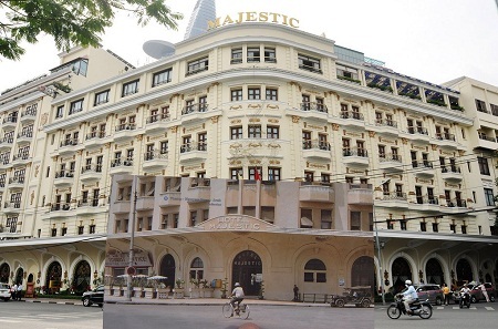 Báo Mỹ giới thiệu bộ ảnh “Việt Nam xưa và nay” - 27 Khách sạn Majestic năm
1966.