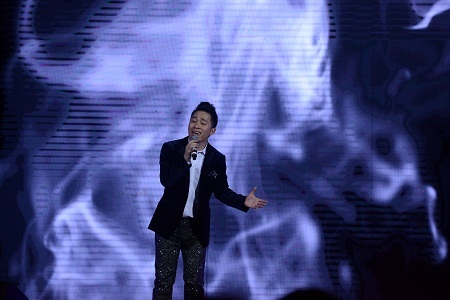 Thăng hoa cảm xúc với “Đỏ”