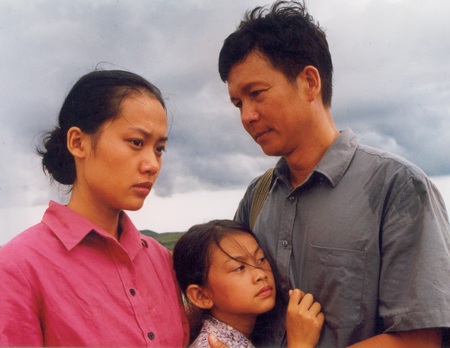 Những “hồng nhan tri kỷ” của các đạo diễn Việt - 4 Hồng Ánh trong phim Đời cát của đạo diễn Thanh Vân