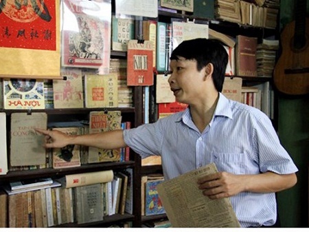 Người mê sưu tầm báo chí cổ