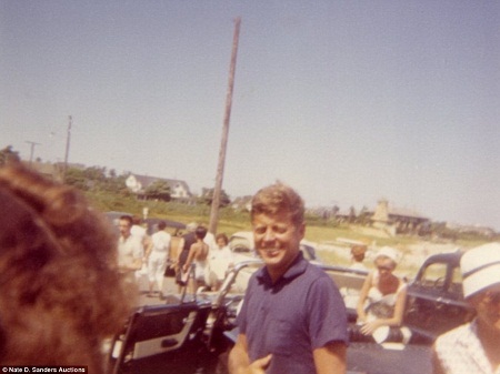 Ảnh hiếm về gia đình cố Tổng thống Mỹ Kennedy - 2 Tổng
thống Mỹ John Kennedy xuất hiện một cách giản dị, đời thường.