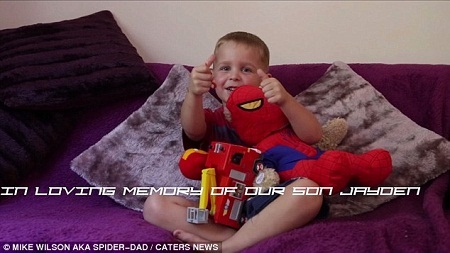 “Người Nhện” và câu chuyện xúc động về sinh nhật cuối cùng của bé 5 tuổi - 6 Cậu bé Jayden là một “fan cuồng” của Người Nhện.