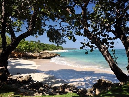 Cuba bất ngờ trở thành bối cảnh phim “lý tưởng” - 15 Thành phố Baracoa là một thiên đường nhiệt đới.