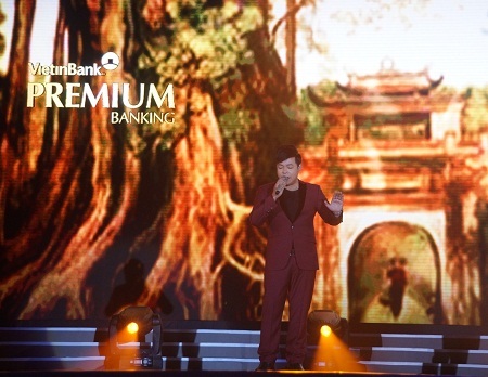 Nam ca sĩ Quang Lê