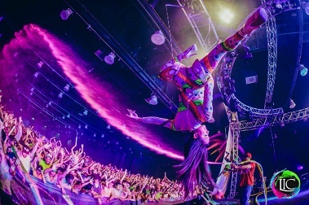 Nguy cơ tiềm ẩn từ các lễ hội “sắc màu” - 1 L.I.C, Festival Life In Color Brasil 2014