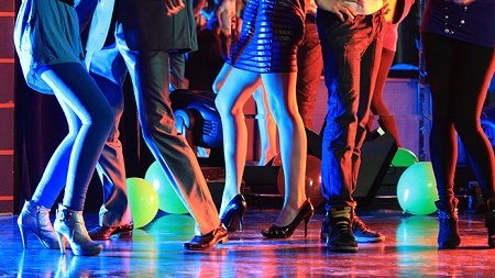 Ở những nơi “hồn nhiên” nhún nhảy nơi công cộng cũng... phạm pháp