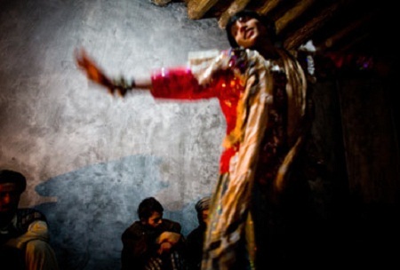 Ở những nơi “hồn nhiên” nhún nhảy nơi công cộng cũng... phạm pháp