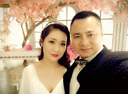 Chí Trung bị đánh trượt, Tự Long lên NSND - 3 Không chỉ đang hạnh phúc với người vợ mới cưới, Tự Long còn đón tin vui trở thành NSND