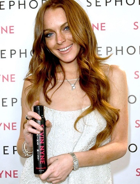 Những phát minh kỳ lạ của các... nghệ sĩ - 3 Nữ
diễn viên Lindsay Lohan nghĩ ra kem nhuộm da nâu tức thời