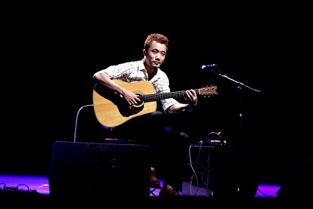 Đã tai nghe Peddy Sun độc tấu hit ‘Sunflower’ tại Hà Nội - 3 Paddy Sun