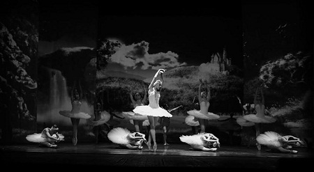 Xem tuyệt tác ballet “Hồ thiên nga” với công nghệ 3D - 10 Hương Nguyễn