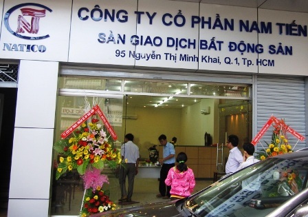 Doanh nghiệp bất động sản bị tố ăn cắp thương hiệu - 1
