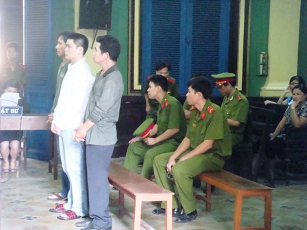 Bị bắn vì dám “tư tình” với bồ nhí của đại ca - 1 Bị bắn vì dám “tư tình” với bồ nhí của đại ca - 1