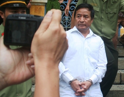 Giám đốc thuê người giết cấp phó bật khóc trước tòa - 2