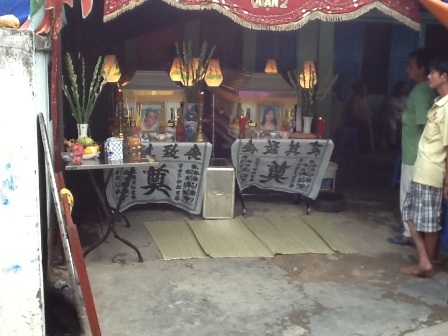 Đau đớn người mẹ mất con trong vụ chìm ghe 4 người chết