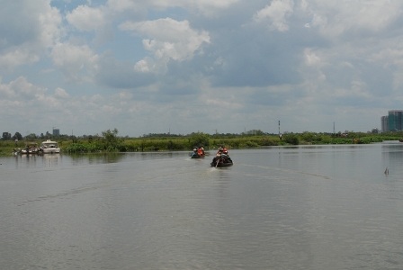 Lật đò khi đi miếu Bà, 4 người thiệt mạng - 1 Lật đò khi đi miếu Bà, 4 người thiệt mạng
