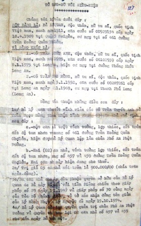 Tờ tặng giữ với điều kiện của 3 căn nhà cho bà Hồng