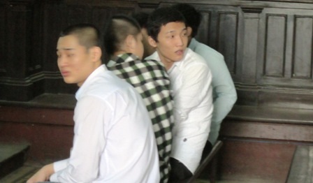 Giết người vì tiếng gọi "ê, ê", lĩnh 52 năm tù - 1 Băng nhóm choai choai hung hăn của Hậu hầu tòa phúc thẩm