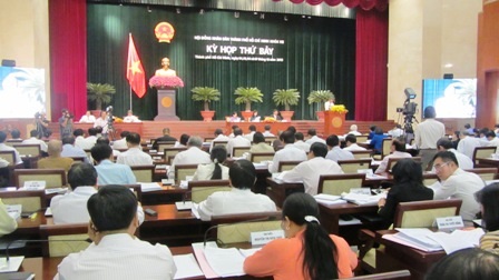 Các đại biểu về dự kỳ họp thứ 7, HĐND TPHCM khóa VIII