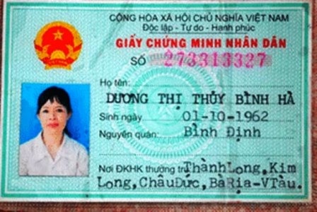 Khó giám định mẫu xương vụ vợ Bí thư xã truy sát con nợ - 2 Chứng minh thư của nạn nhân nguyên là thủ quỹ xã Kim Long