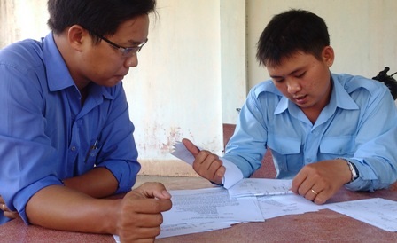 Hàng trăm phiếu được cho là khống mà bà Hà tố cáo