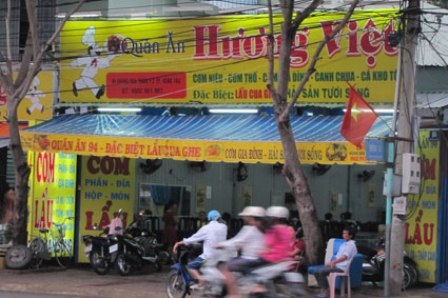 Bữa ăn “nghìn đô” tại quán bình dân - 1 Quán Hương Việt (Ảnh: Đ.K, Báo BRVT)