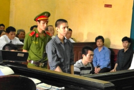 Giết bạn để lấy tiền chuộc xe cá độ, lĩnh án tử hình - 1 Bị cáo Luôn tại tòa phúc thẩm