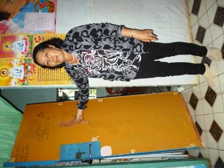Xót lòng nghe người mẹ kể chuyện bị con trai bạo hành - 1 Xót lòng nghe người mẹ kể chuyện bị con trai bạo hành