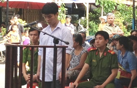 Nữ sinh viên đâm đầu vào taxi vì mải đuổi theo cướp - 1 Bị cáo Đặng Hoàng Nam