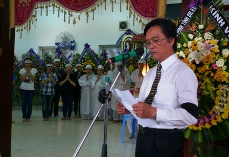 Dòng người thương tiếc tiễn đưa nhạc sĩ “Đất nước trọn niềm vui” - 7 Dòng người đến viếng nhạc sĩ Hoàng Hà